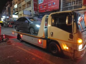 อั๋นรถสไลด์ศรีราชา.com บริการ รถสไลด์ศรีราชา ราคาถูก 27 อั๋นรถสไลด์ศรีราชา.com รถยกรถสไลด์ ราคาถูก 98